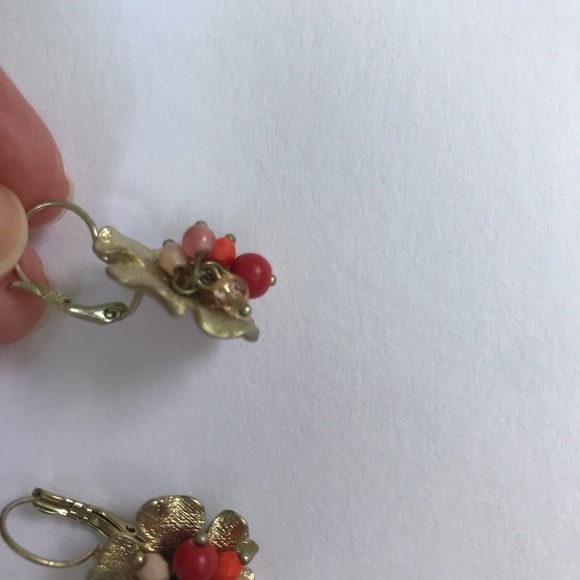 Anthropologie Beaded Flower Cluster Leverback Earrings Gold Tone Multicolor - Picture 9 of 11